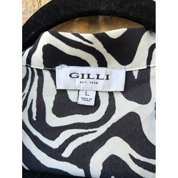 GILLI Zebra Print Button Up Blouse Long Sleeve Shirt Top Women's Size L - Picture 4 of 6